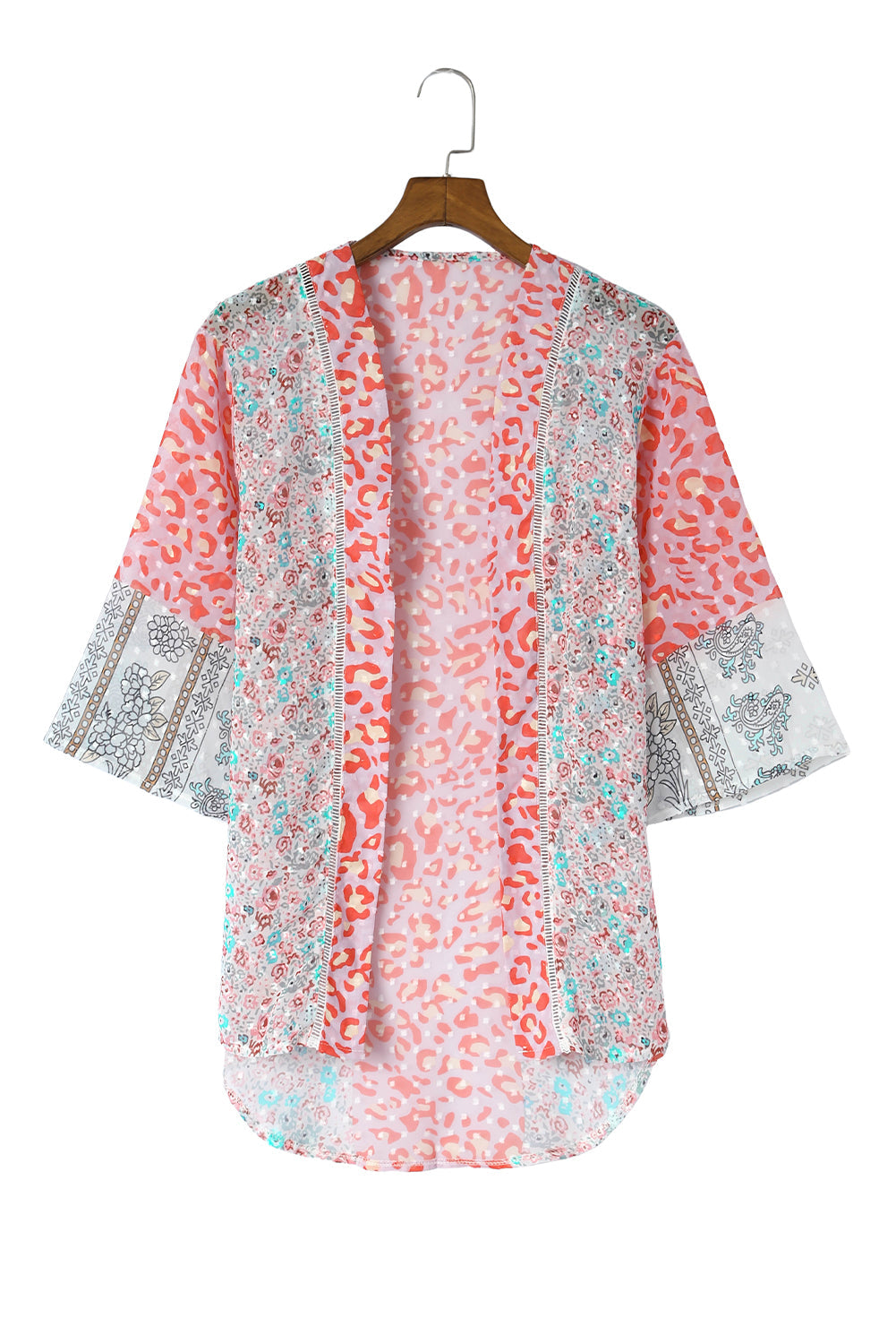 Witte kimono met bloemenprint en open voorkant en klokvormige mouwen