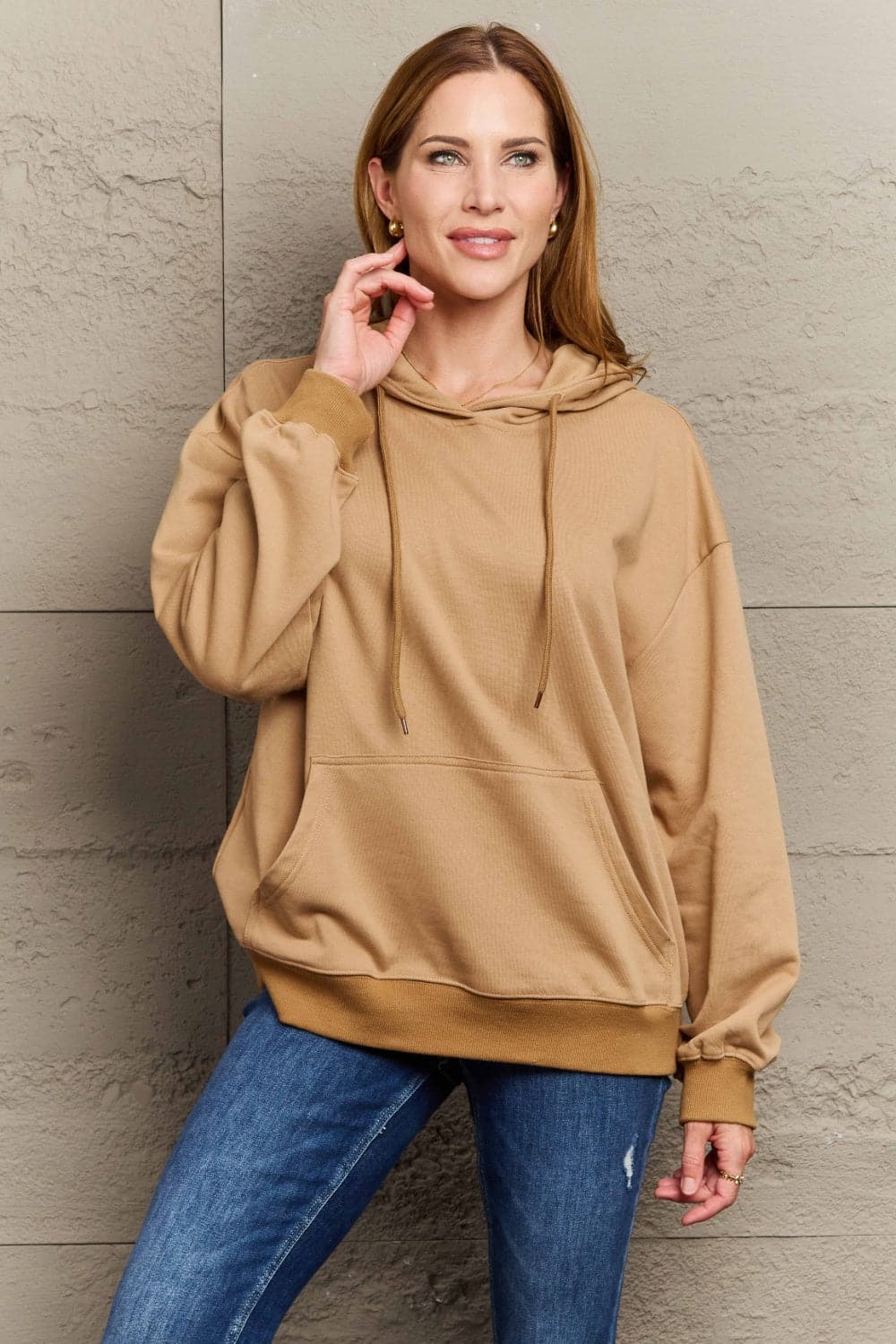 Gezellige oversized hoodie met verlaagde schouders in volledige maat