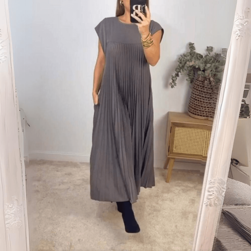 Glenda | Lightweight Pleated Dress - ZyraLux