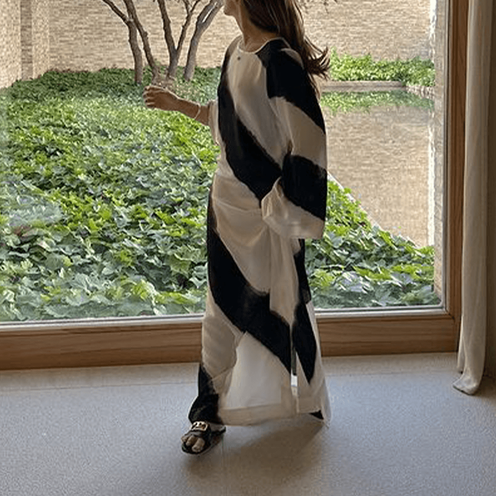 Abstract Print Kaftan Dress | White | Resort Wear | Silk Blend - ZyraLux Kleding en accessoires