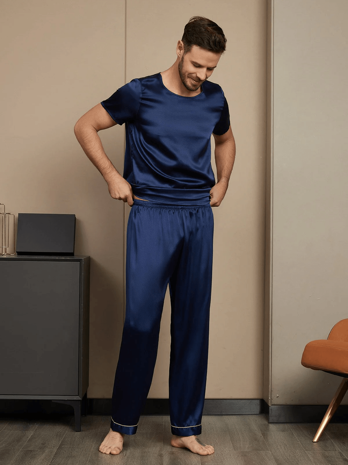 MARTIN - Elegant Short Sleeve Silk Pajama for Men - ZyraLux