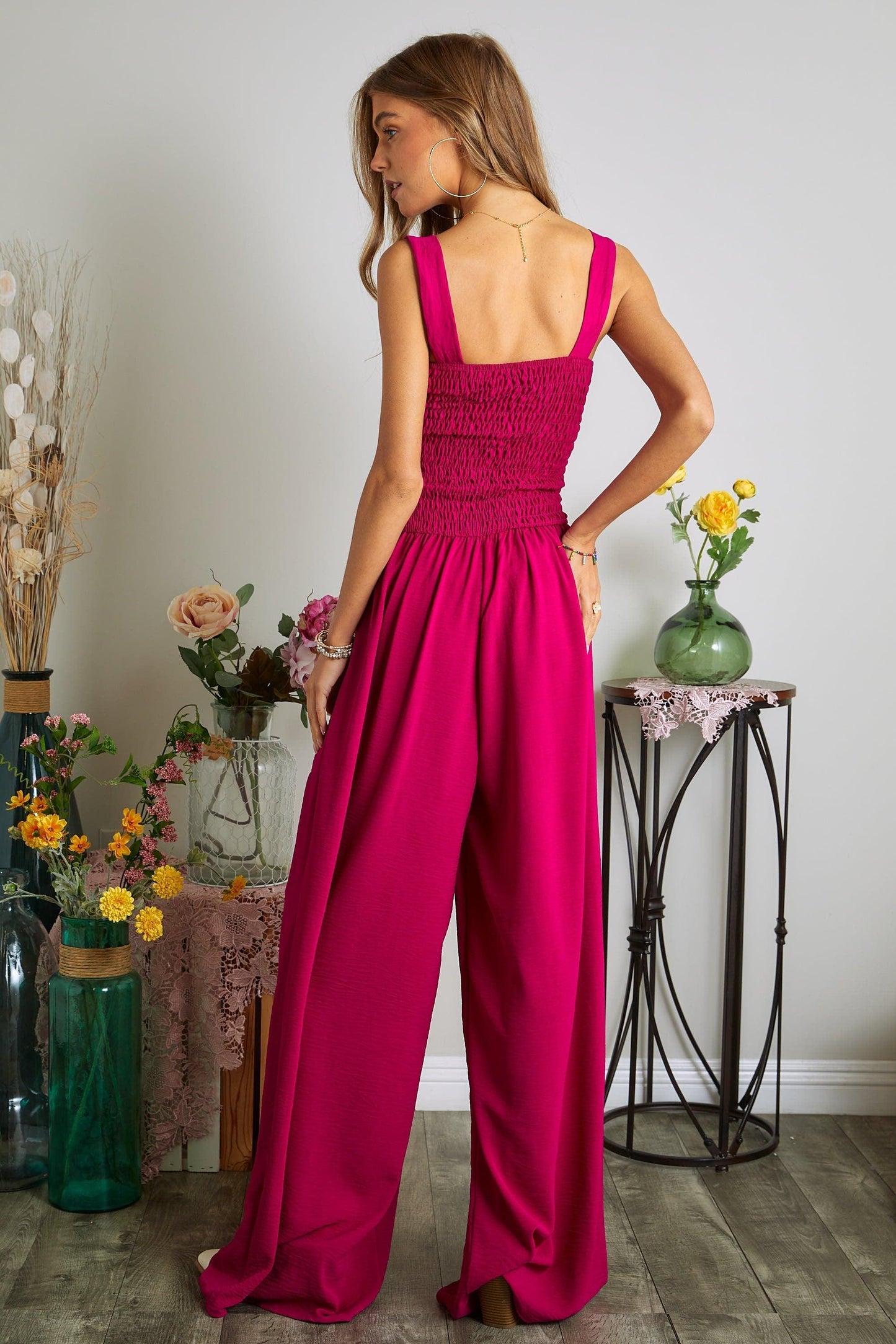 Vacay In France Mouwloze Magenta Wijde Broek Jumpsuit met Zakken