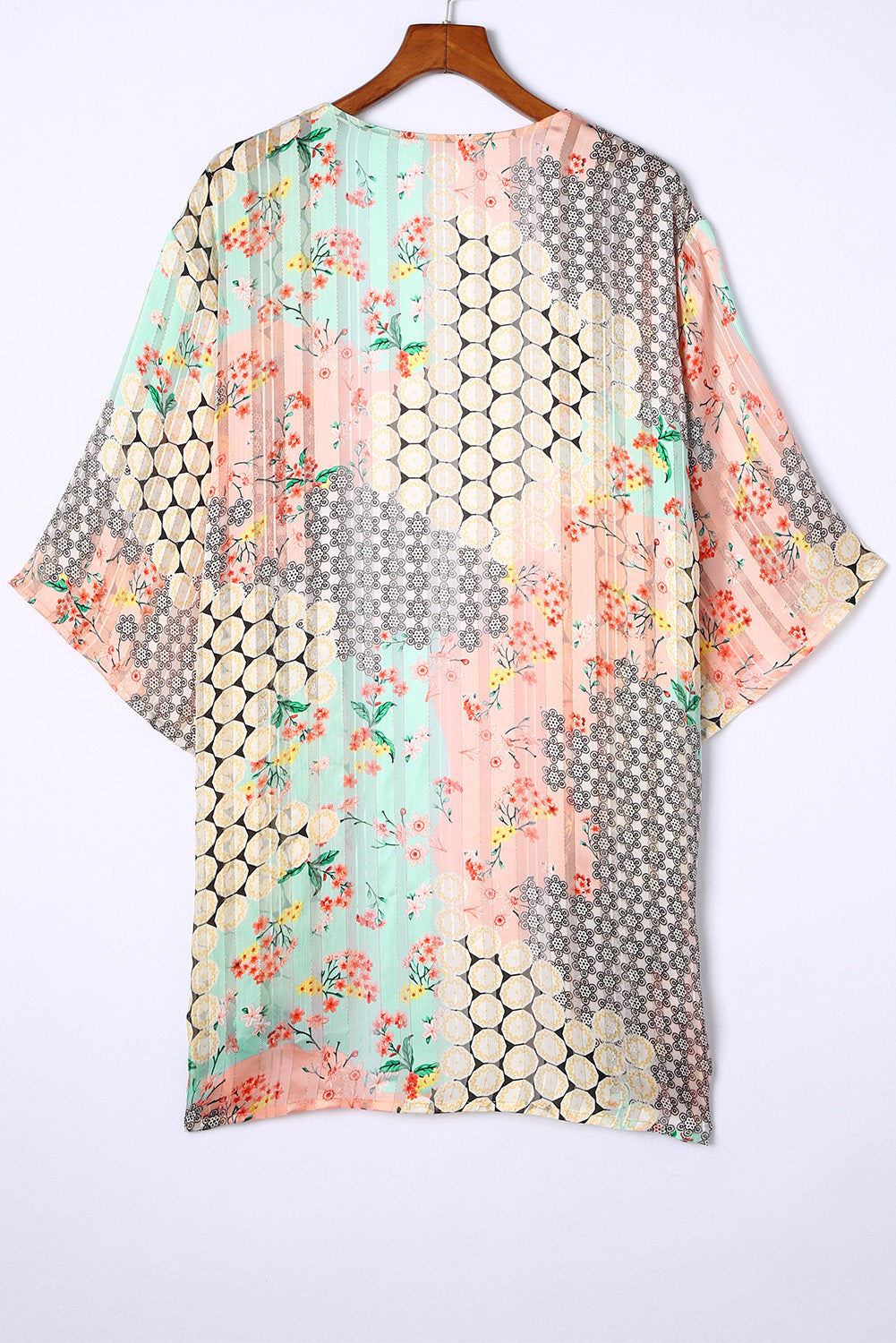 Kimono met meerdere kleuren bloemenprint en open, doorschijnende, glanzende stof