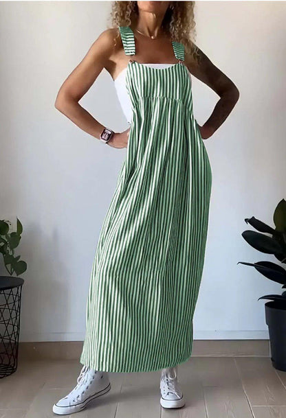 Kleio | Relaxed Striped Dress - ZyraLux Kläder för kvinnor