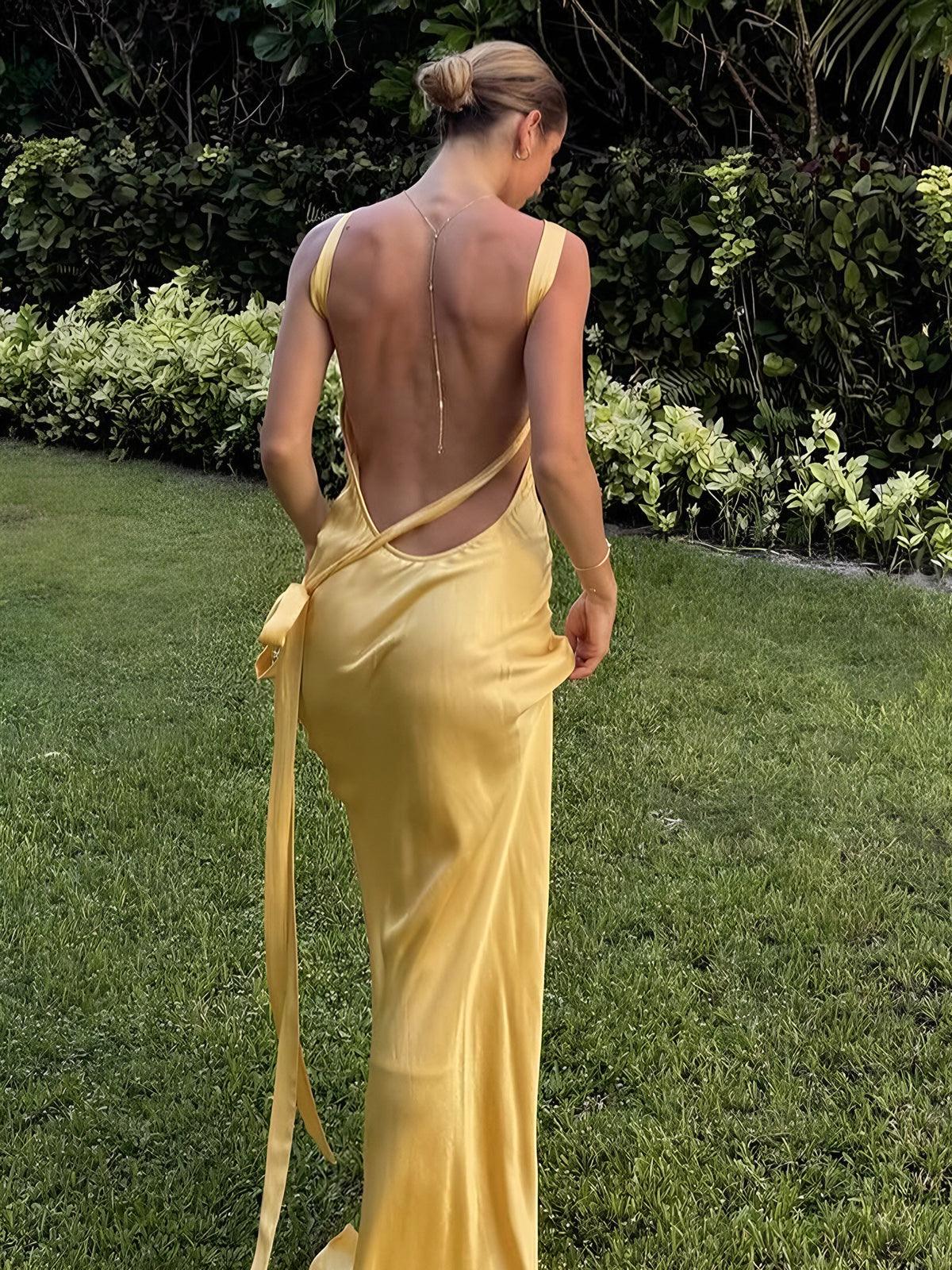 Golden Glow Backless Gown | Multicolor | Evening | Satin - ZyraLux Kleding en accessoires