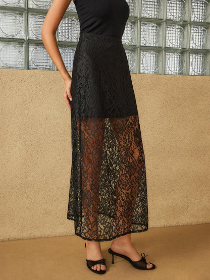 Elegant Lace Overlay Dress | Black | Evening Wear | Lace and Satin - ZyraLux Kleding en accessoires