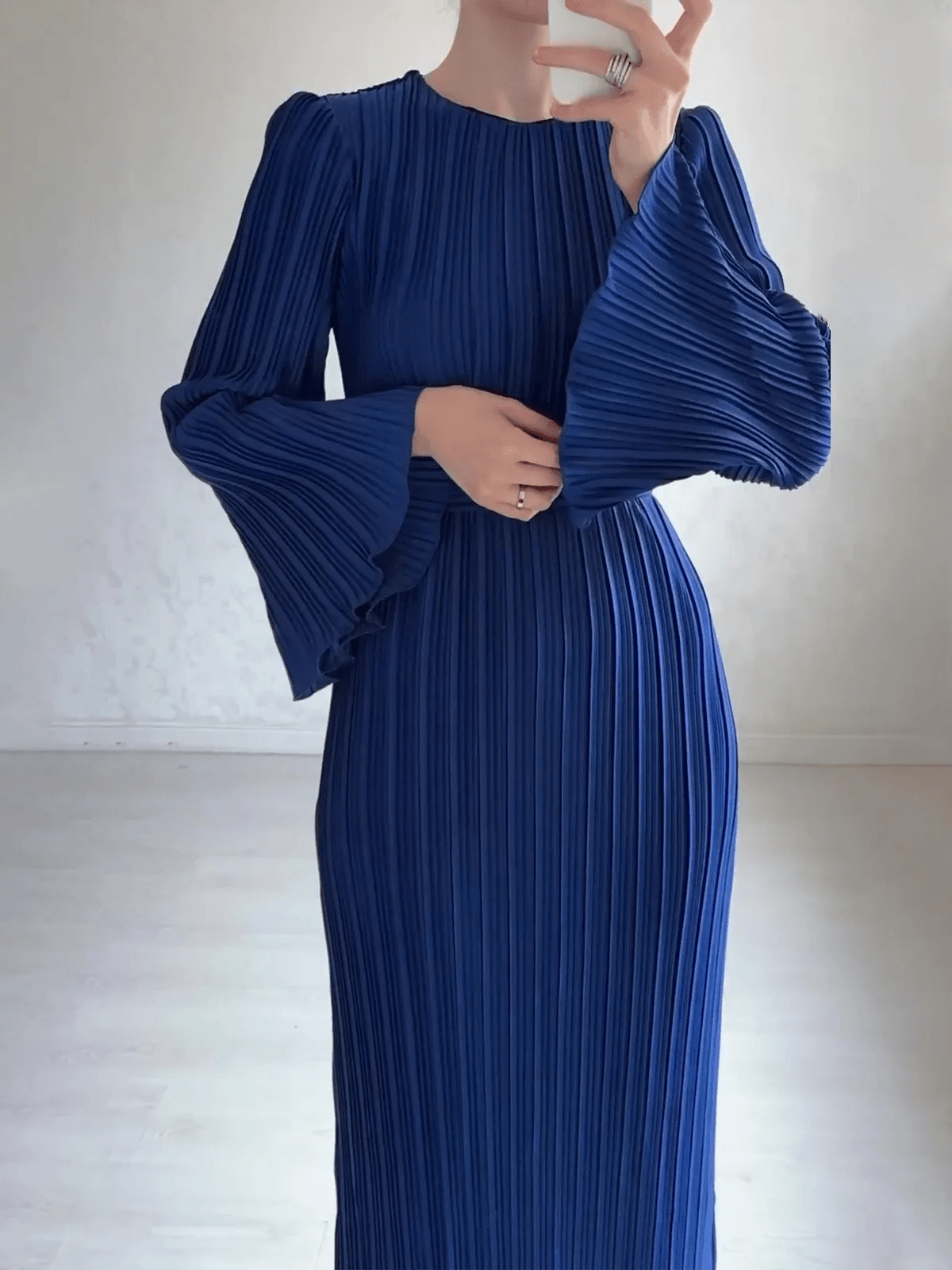 Irene | Timeless and Flattering Dress - ZyraLux