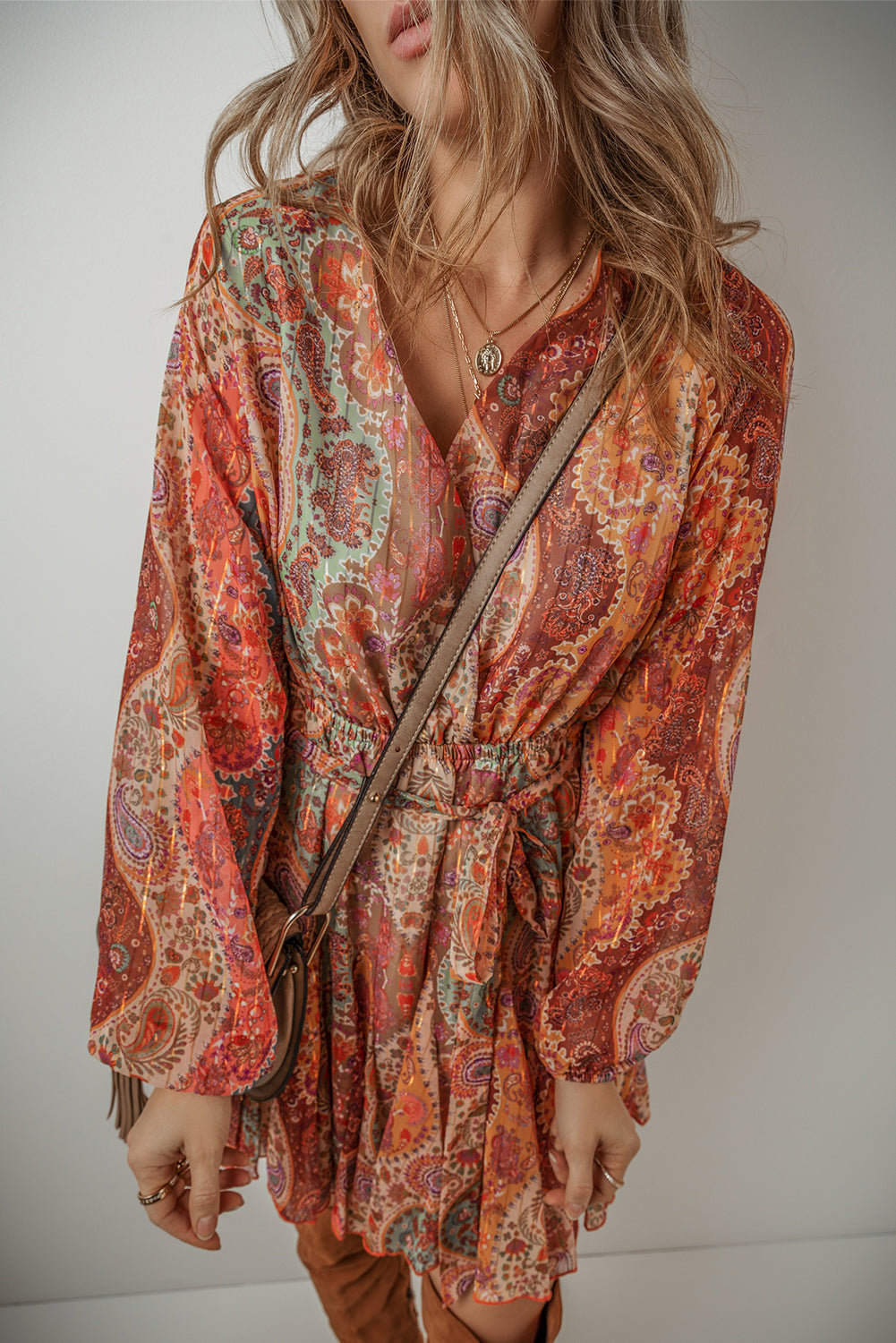 Chique oranje Boho Paisley print mini-jurk met lange mouwen en geplooide riemdetail