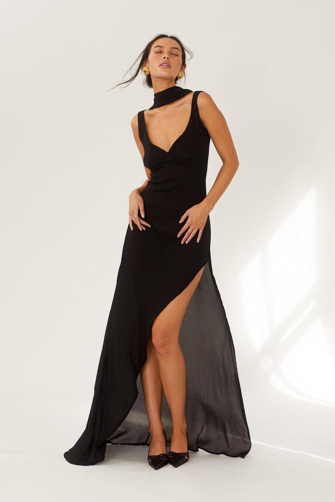 Apphia V-Neck Backless Slit Maxi Dress | Black | Formal | Silk - ZyraLux Kleding en accessoires