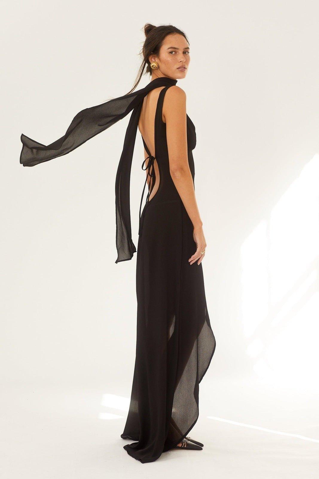 Apphia V-Neck Backless Slit Maxi Dress | Black | Formal | Silk - ZyraLux Kleding en accessoires