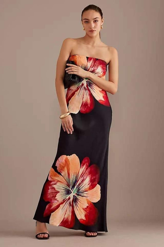 Blossom Elegance Strapless Dress | Black | Evening | Satin - ZyraLux Kleding en accessoires