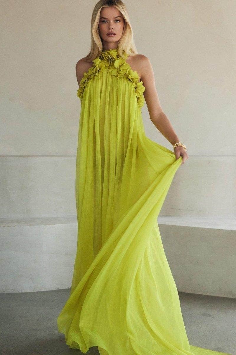 Golden Blossom Halter Dress | Yellow | Formal | Chiffon - ZyraLux Kleding en accessoires